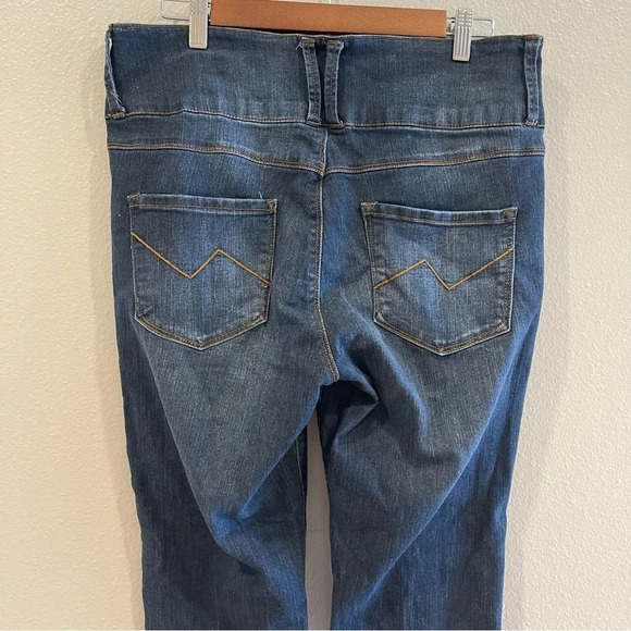 Nine Planet High Rise Wide Waist Band Three Button Jeans skinny size 15 - Picture 4 of 11